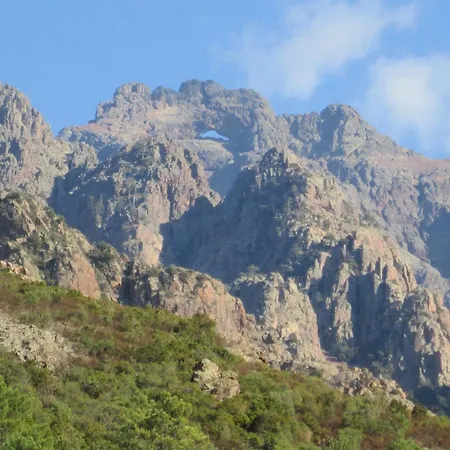 Au Pont De Tuarelli, Ludique, Fango * Manso