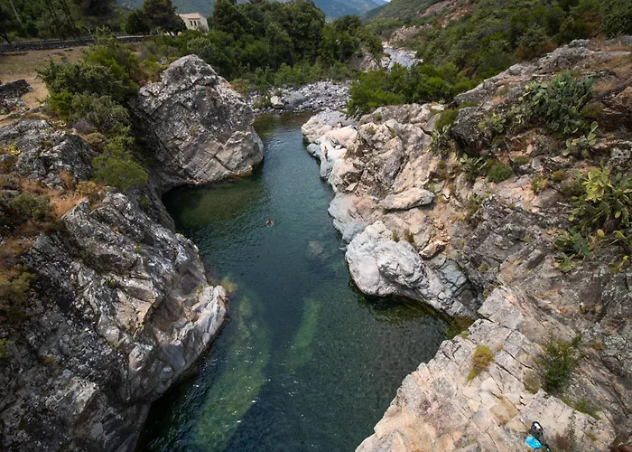 Au Pont De Tuarelli, Ludique, Fango